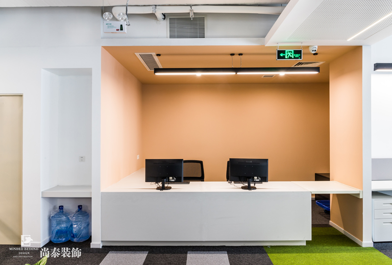 小辦公室裝修實景圖